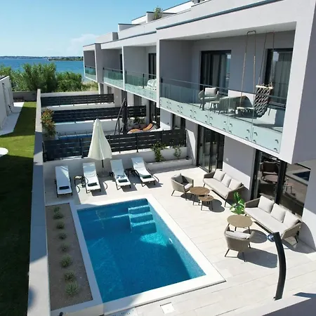 Lang - A House Villa *