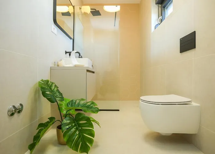 Lang - A House Villa